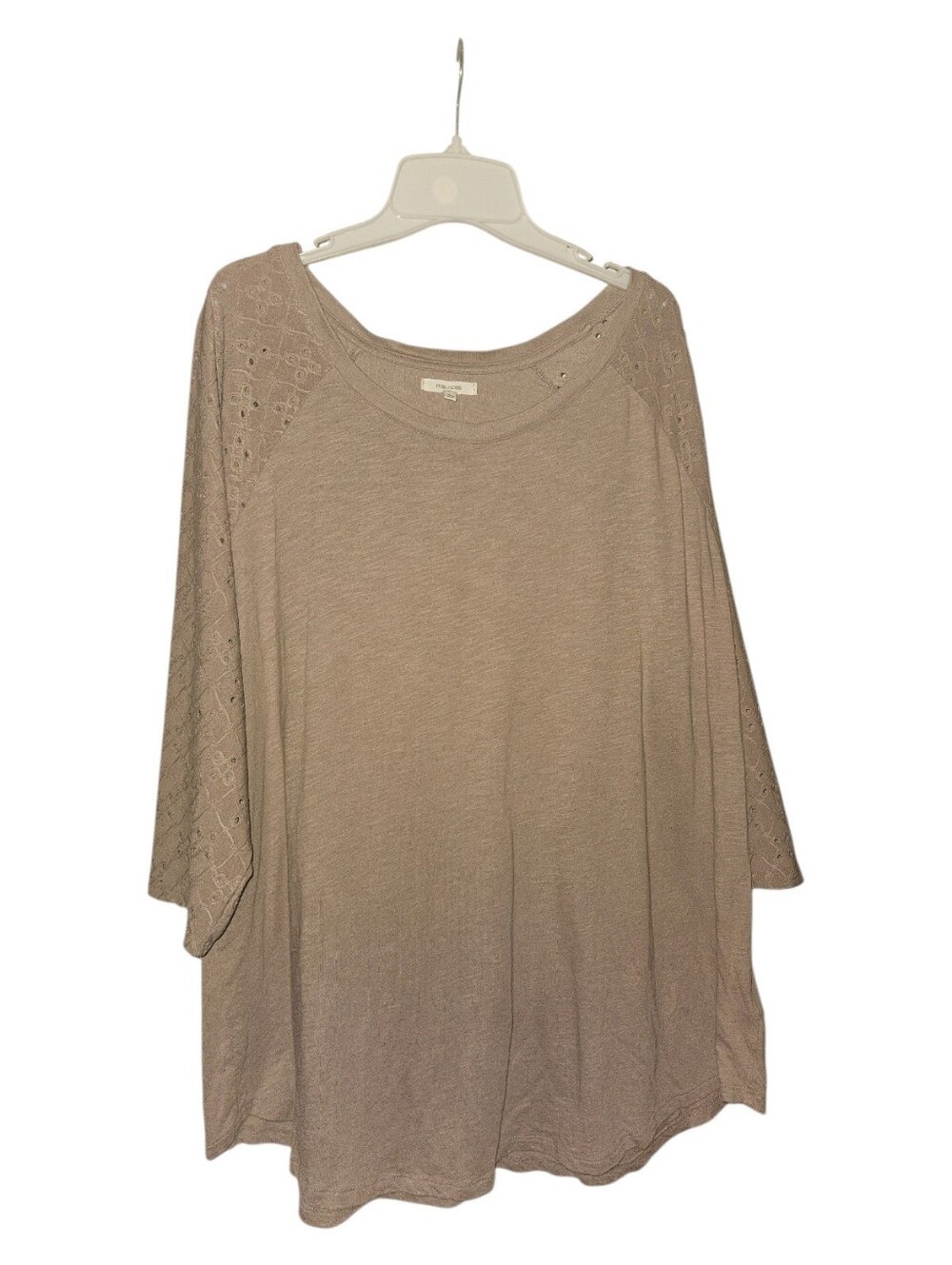 2X Maurices Eyelet Trim Top